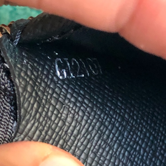 Louis Vuitton Zippy Wallet Vertical - Picture 6 of 6